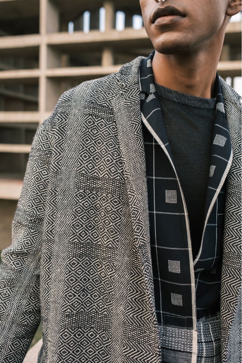 BUSK JACKET